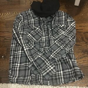 No Boundaries Men’s Hooded Flannel S